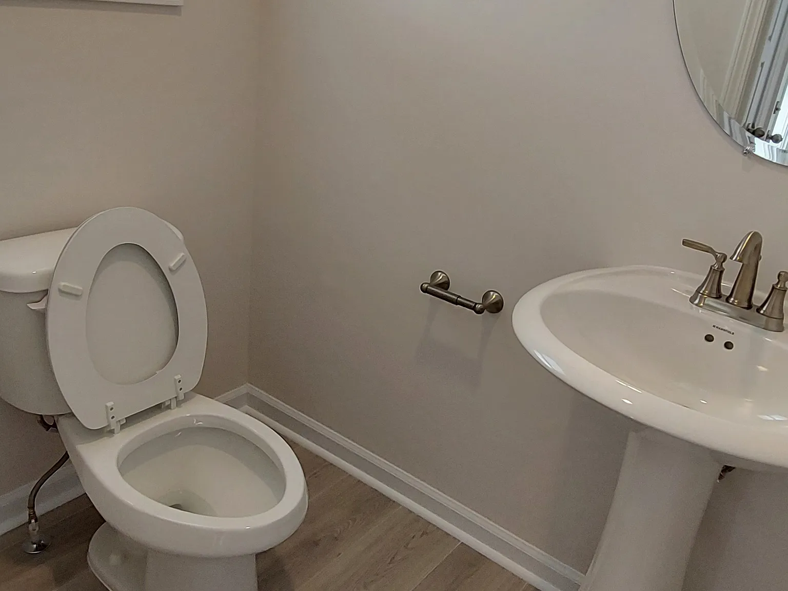 3 bed, 2.5 bath, 1357 sqft, $1,950 — Photo 2