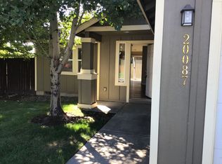 20087 Mount Hope Ln, Bend, OR 97702