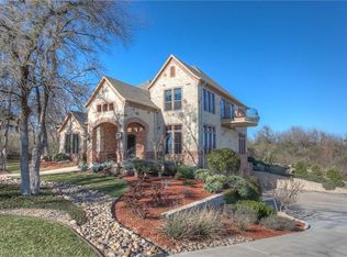 8216 Deerwood Forest Dr, Fort Worth, TX 76126