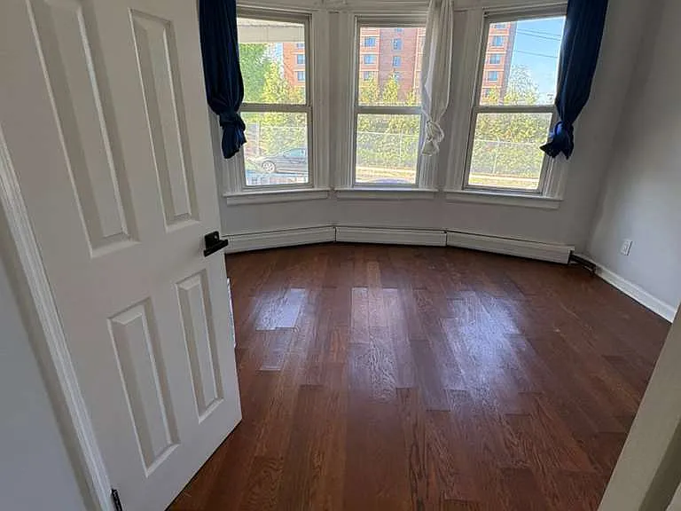 10 Rodwell Ave #4 — Photo 5