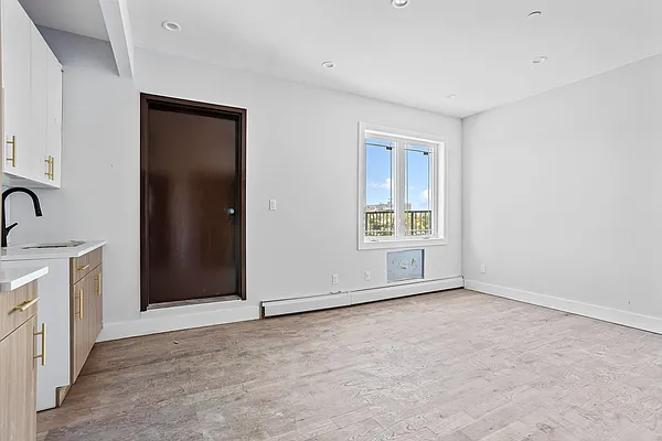 Rented by Reavis | media 2