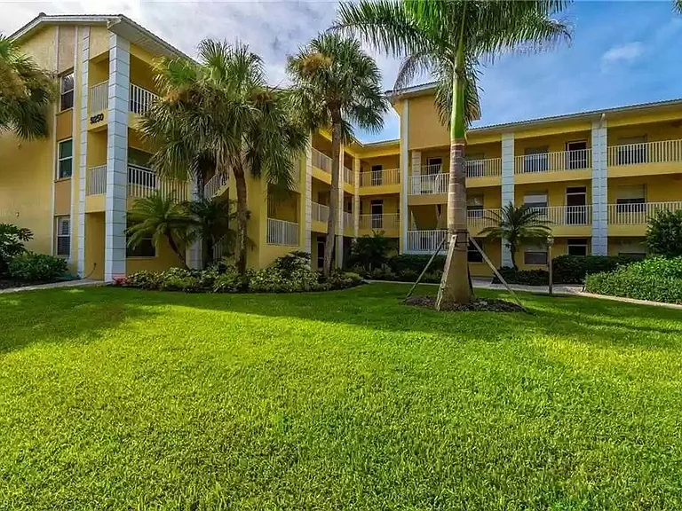 9250 Highland Woods Blvd #2308 — Photo 14