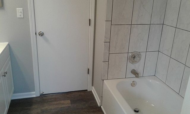 2nd image of 1514 Candlewood Dr