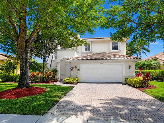 3rd image of 5866 Bay Hill Circle