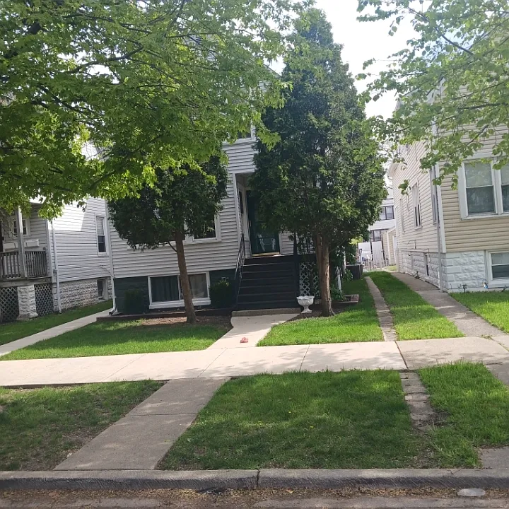 5925 W Eastwood Ave #1