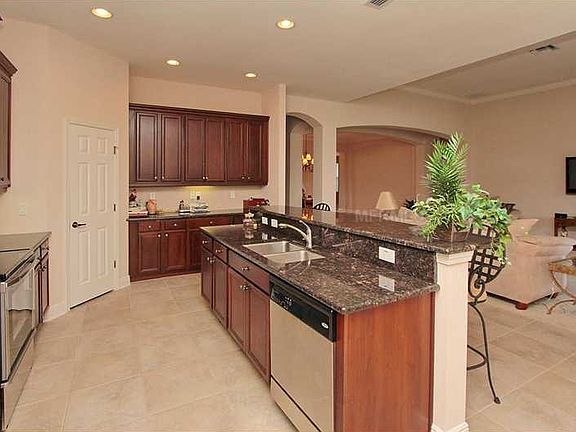 3rd image of 18120 Palm Beach Dr