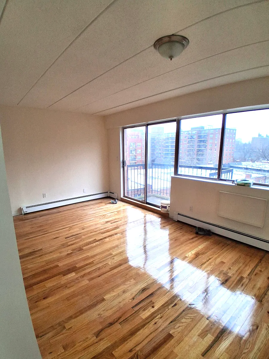 Building Photo - 15813 72nd Ave #H