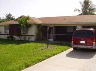 897 Adelphi Ct, Fort Myers, FL 33919