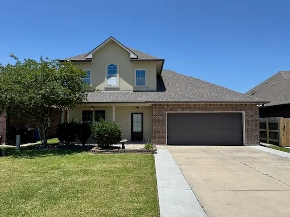 445 Christopher Dr, Houma, LA 70364