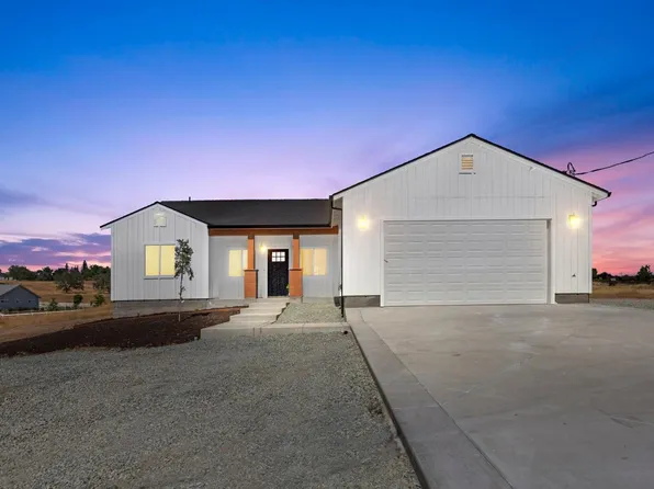 3159 Village Dr, Ione, CA 95640