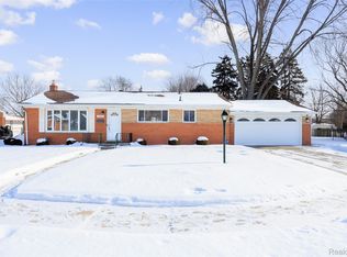 36610 Tessens Dr, Clinton Township, MI 48035