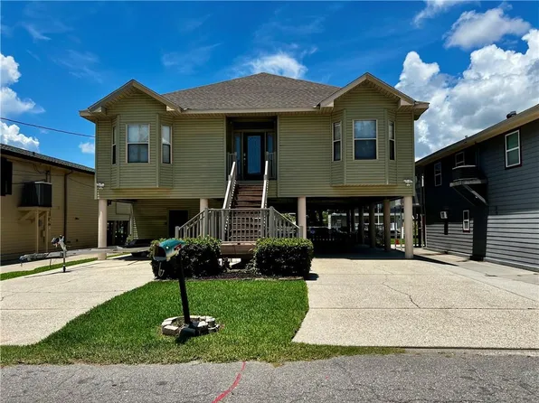4920 Arthur Ln, Barataria, LA 70036