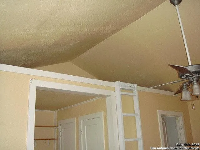 925 W Woodlawn Ave #GARAGE — Photo 7