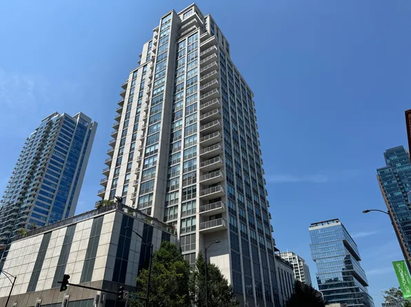 200 W Grand Ave APT 1801, Chicago, IL 60654