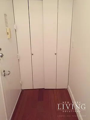 Rented by NY Living Solutions | media 18