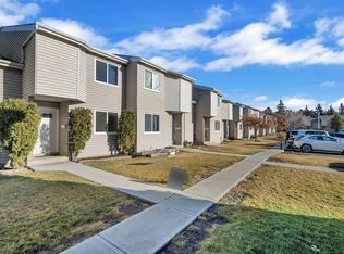 Masters Green, Edmonton, AB T6J 5K7