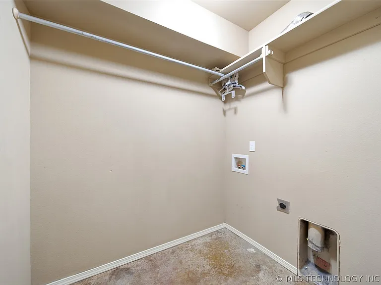1411 W Haskell St — Photo 24