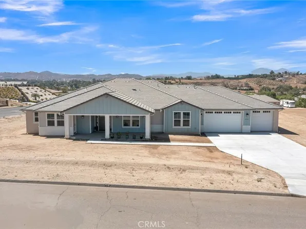 16225 New Canaan Ct, Riverside, CA 92504