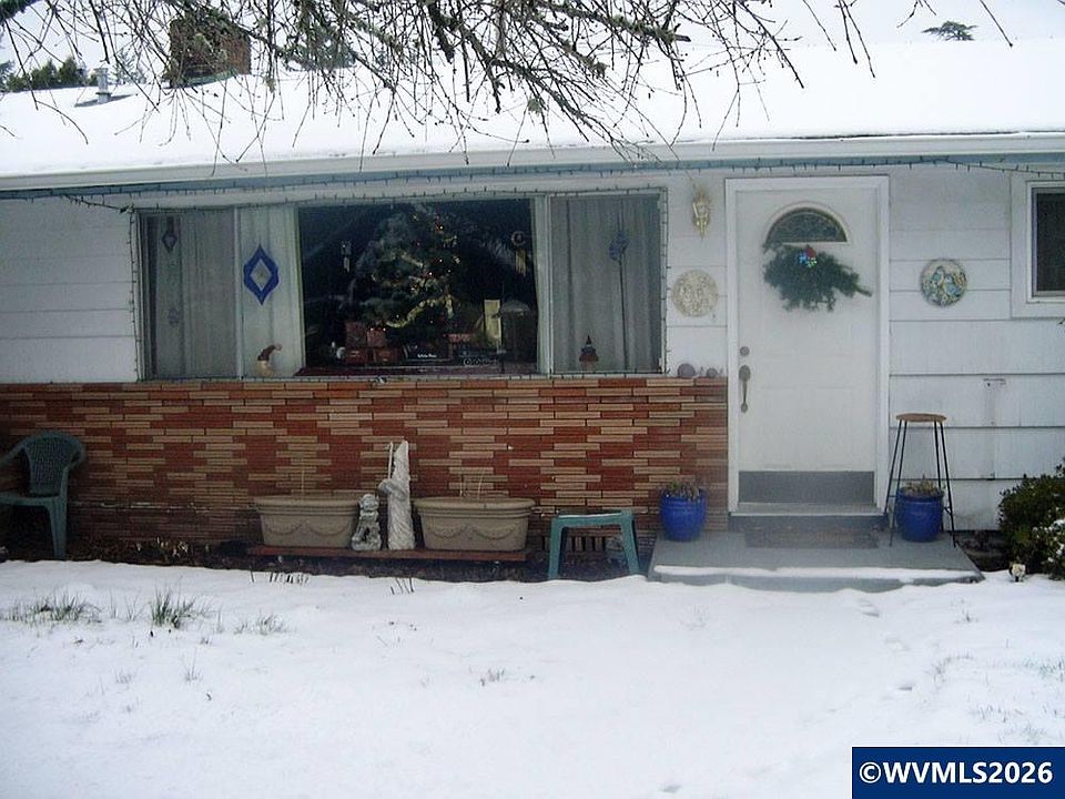 1st image of 854 SW Swift Ave