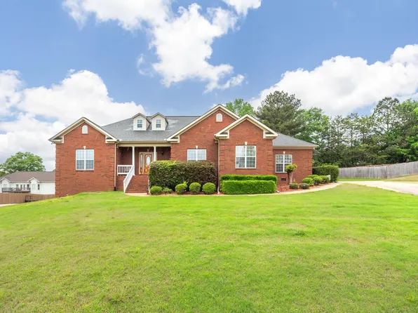 305 Lazy Brook Dr, Oxford, AL 36203