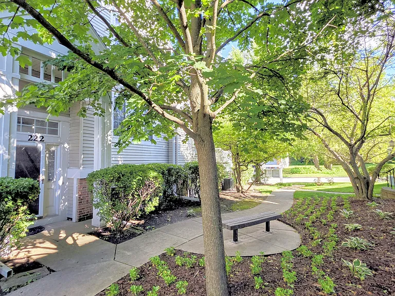 222 Polo Club Dr — Photo 1