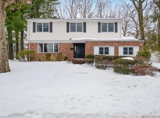 9 Tanglewood Road, Scarsdale, NY 10583