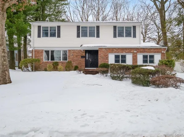 9 Tanglewood Road, Scarsdale, NY 10583