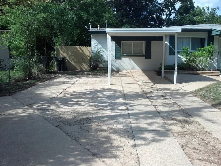 810 S Madison Dr — Photo 38