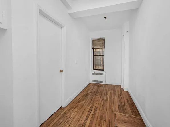 860 Grand Concourse image 14 of 14