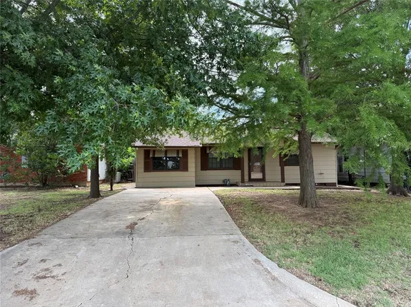 (undisclosed Address), Frederick, OK 73542