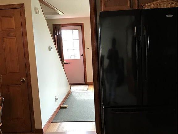 4th image of 31 Princeton Ct