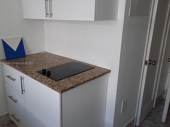 3rd image of 1455 Michigan Ave APT 16