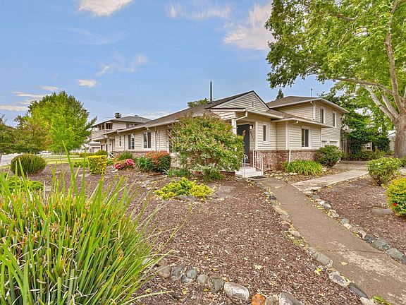 2nd image of 5400-5402 Folsom Blvd #5402