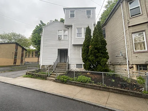 193-195 Seymour Ave #1A Photo 1