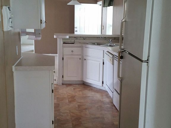 3rd image of 14236 El Pico St