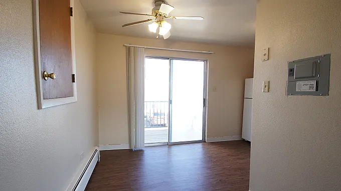7110 Stuart St — Photo 15