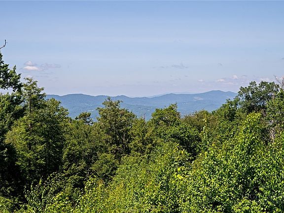 2nd image of 77 N Eagles Nest Trail