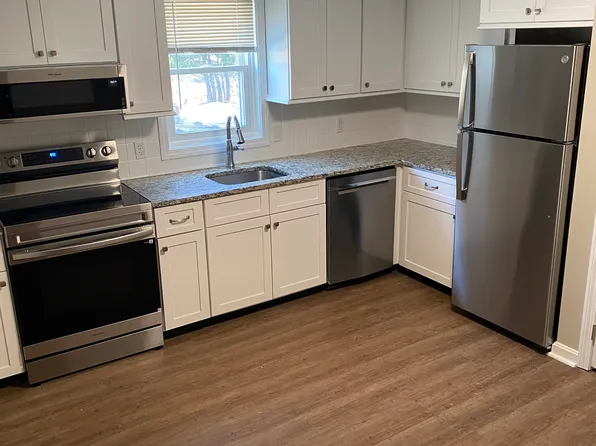 113 Westboro Rd APT 4, North Grafton, MA 01536