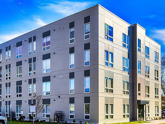 3rd image of 85 Plymouth St #45