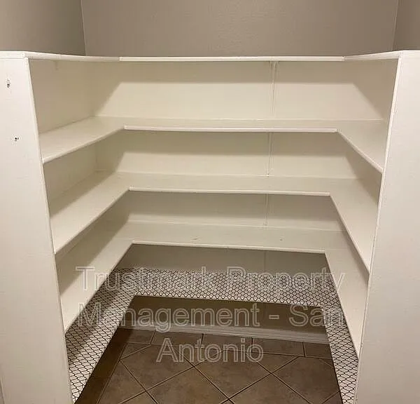 8335 Bent Meadow Dr — Photo 14