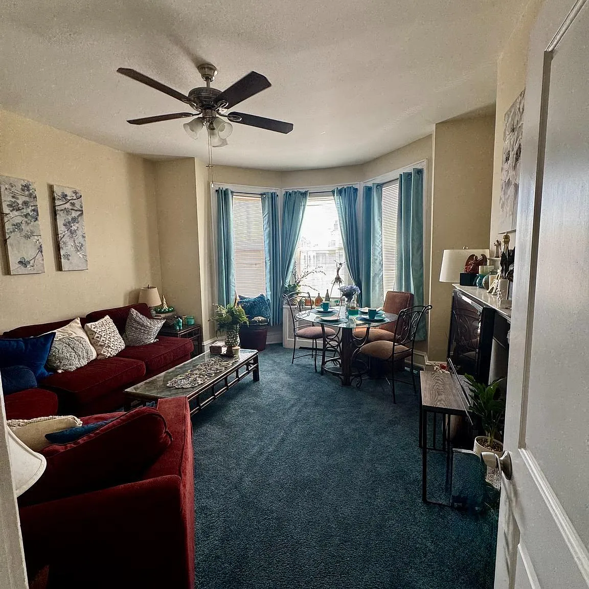 2 bed, 1.0 bath, 1592 sqft, $1,450 — Photo 2