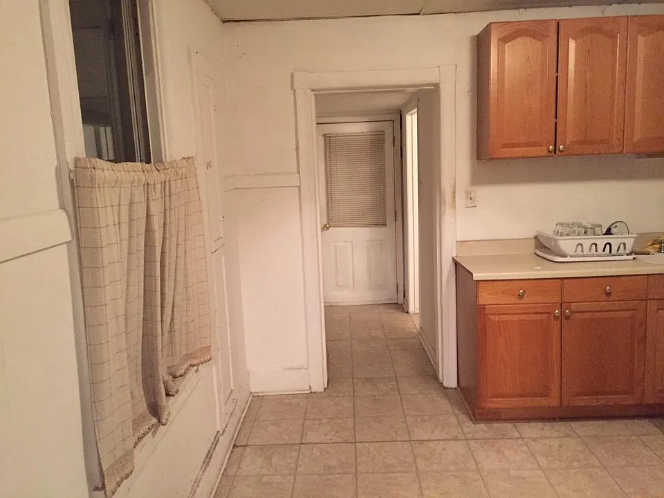 115 Longford Ave #1