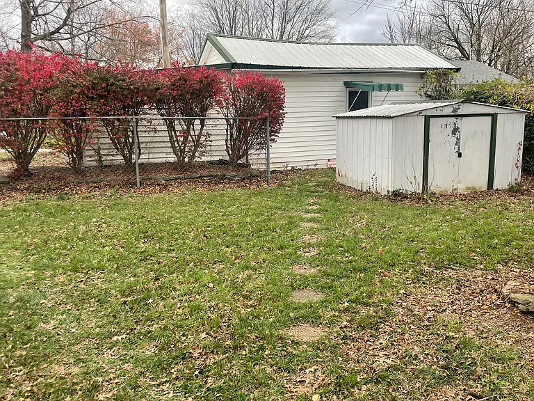 1005 Brown Ave — Photo 20