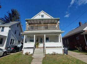 7126 Camden Ave, UP Unit