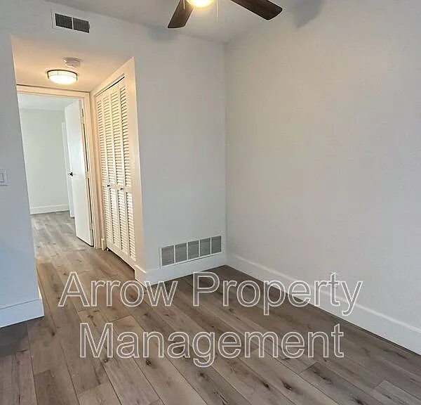 3619 N 60th St #30 — Photo 4
