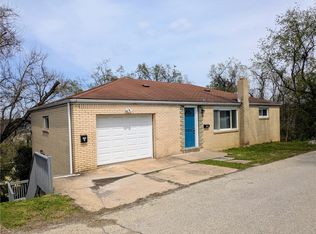 300 Thompson Ave, Clairton, PA