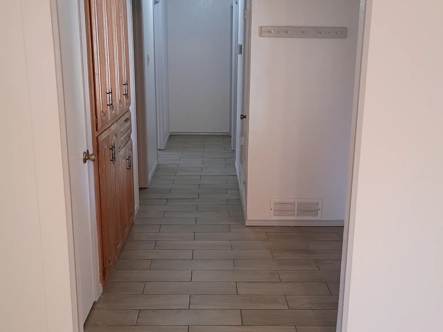 3 bed, 1343 sqft, $2,200 — Photo 4