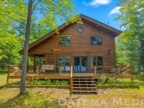 11365 Bradford Dr, Frederic, MI 49733