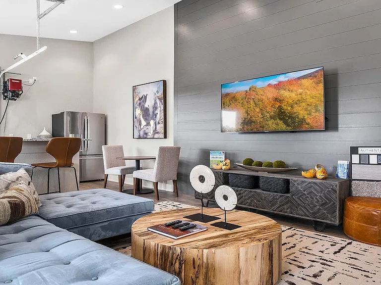 Authentix South Elgin — Photo 15