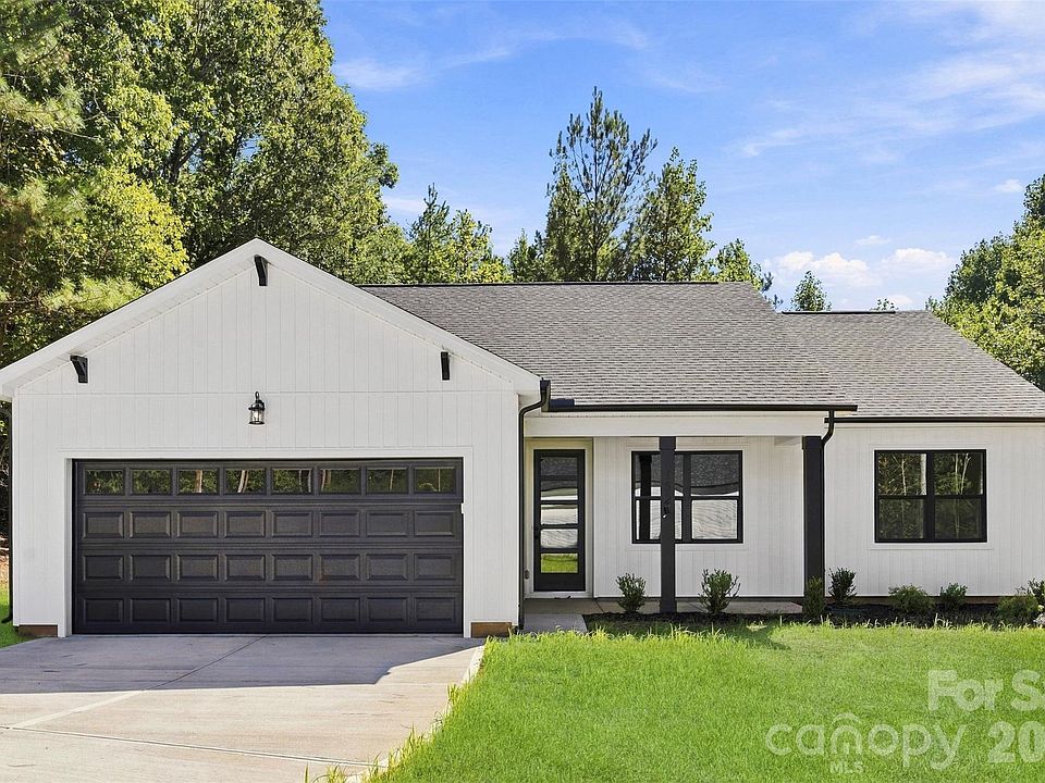 1st image of 152 McCarver Rd